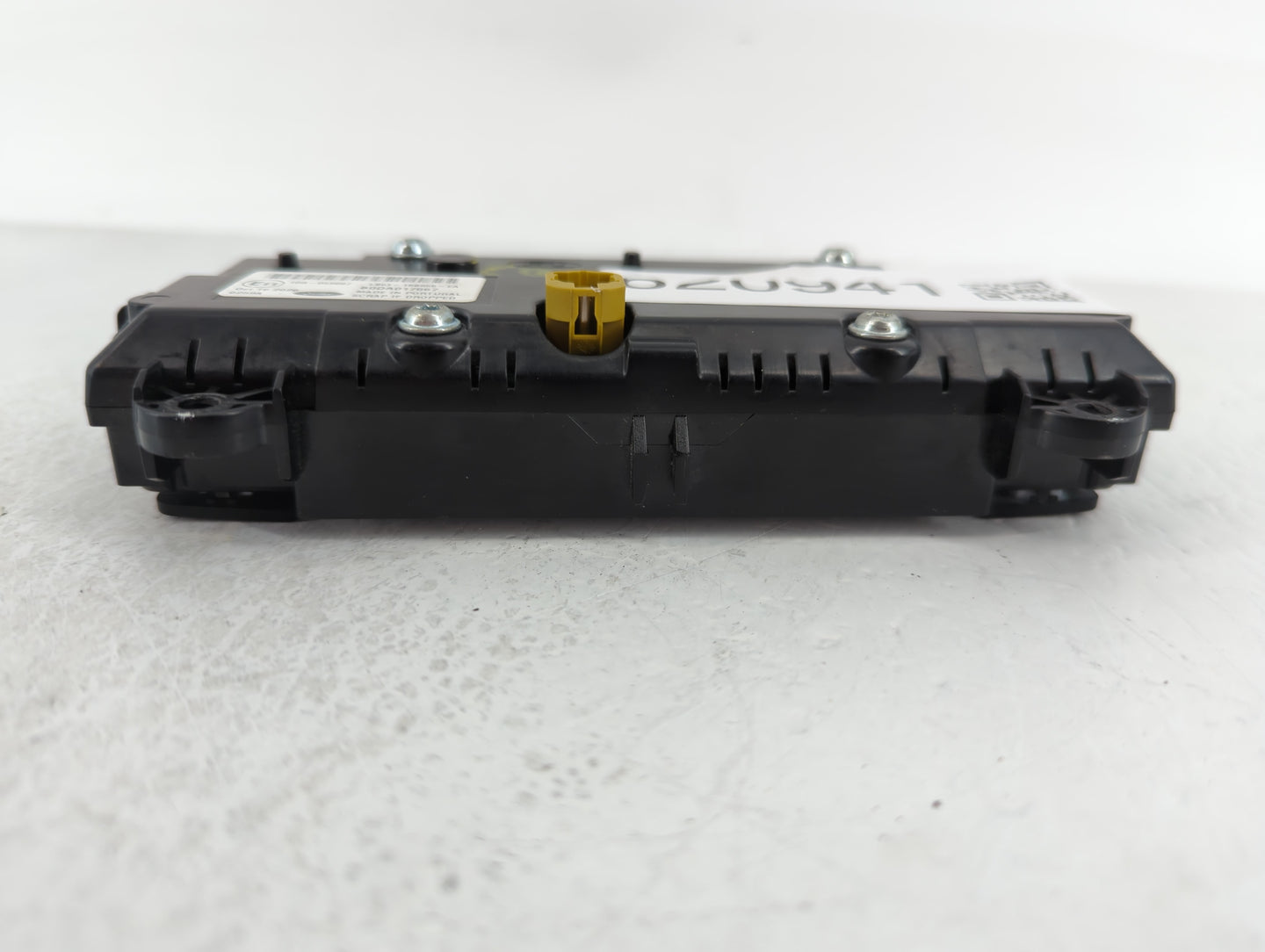 2021 Ford Explorer Information Display Screen - Oemusedautoparts1.com