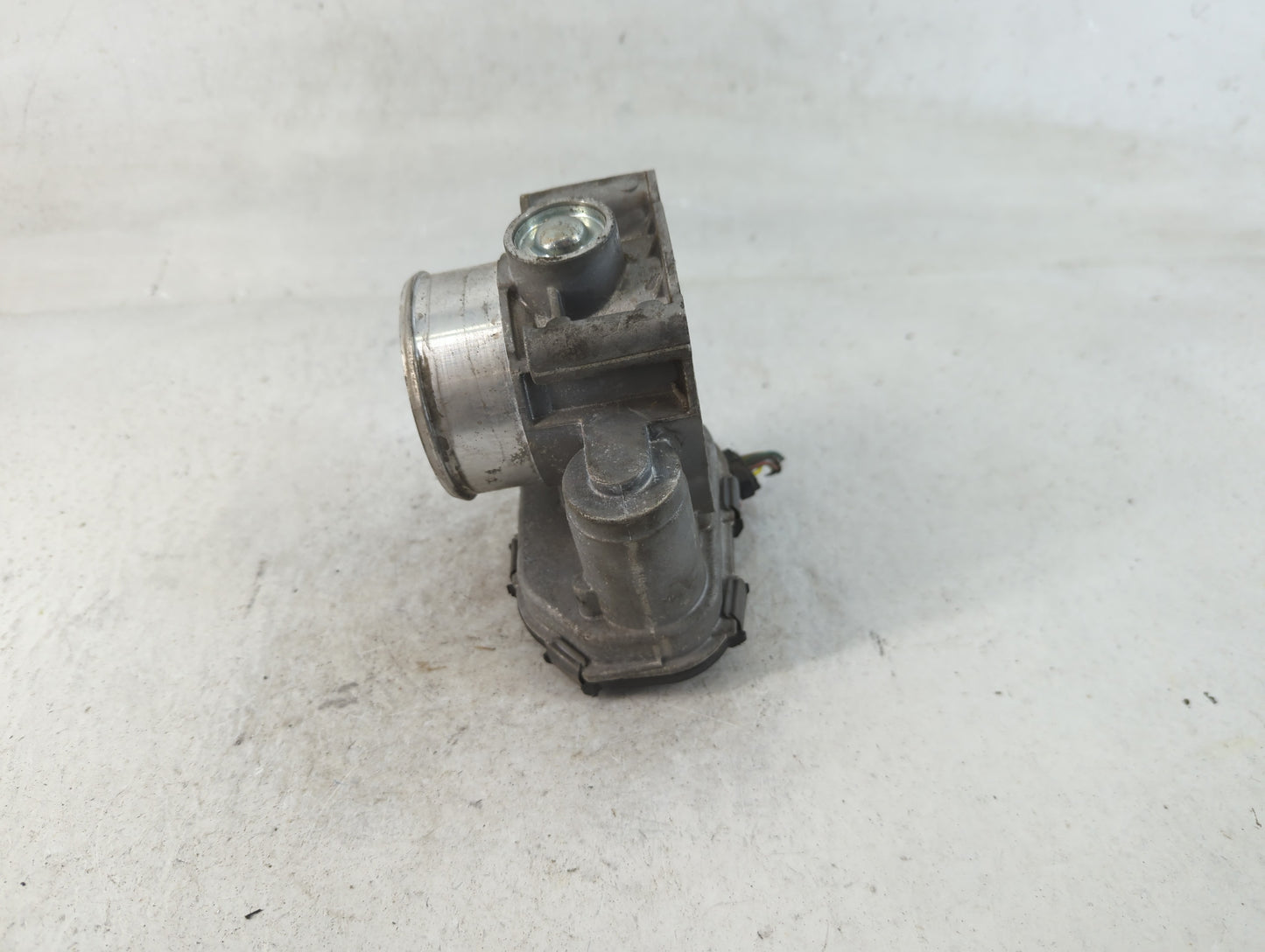 2020-2022 Ford Explorer Throttle Body P/N:JT4E 9F991 AA Fits Fits 2018 2019 2020 2021 2022 OEM Used Auto Parts - Oemusedauto