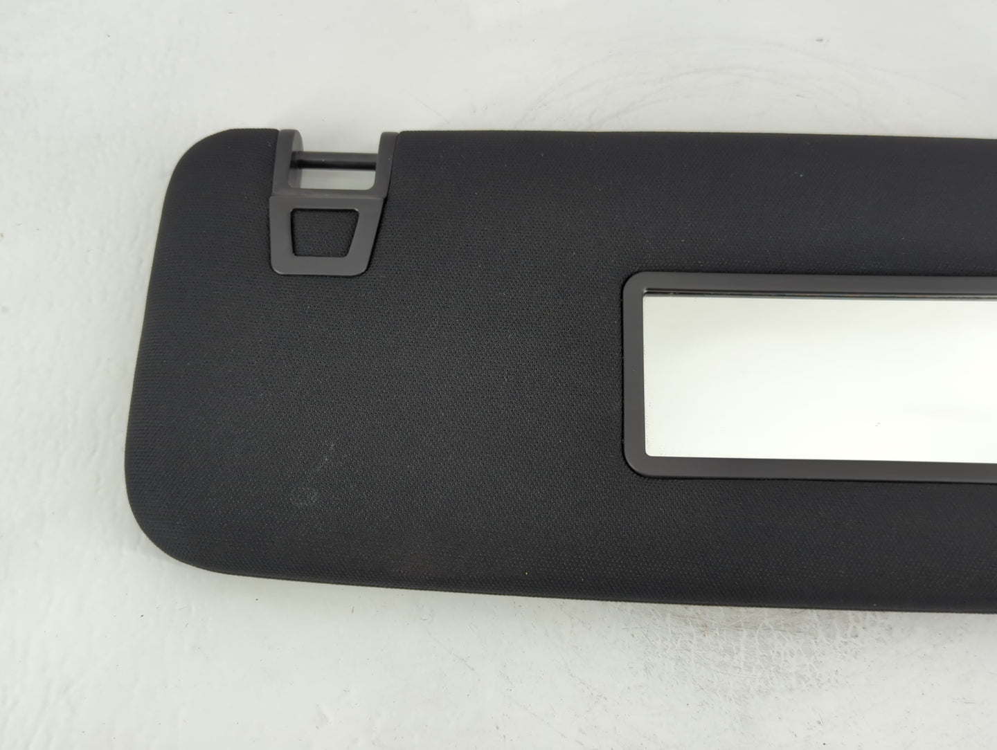 2021 Ford Explorer Sun Visor Shade Replacement Passenger Right Mirror Fits OEM Used Auto Parts - Oemusedautoparts1.com