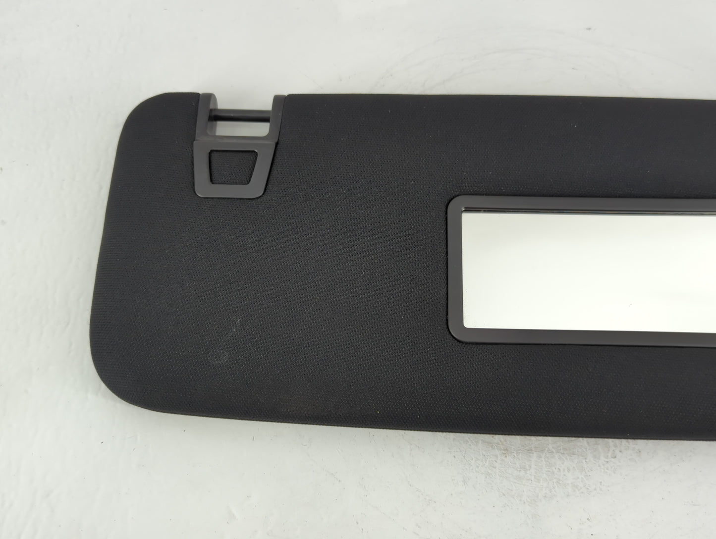2021 Ford Explorer Sun Visor Shade Replacement Passenger Right Mirror Fits OEM Used Auto Parts - Oemusedautoparts1.com
