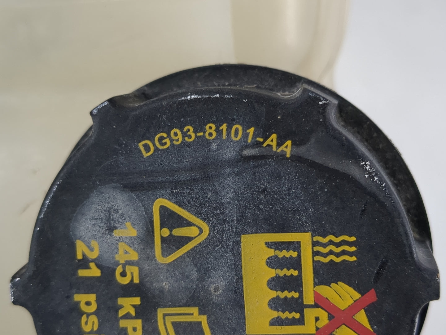 Ford F-150 Windshield Washer Fluid Reservoir Bottle Oem - Oemusedautoparts1.com