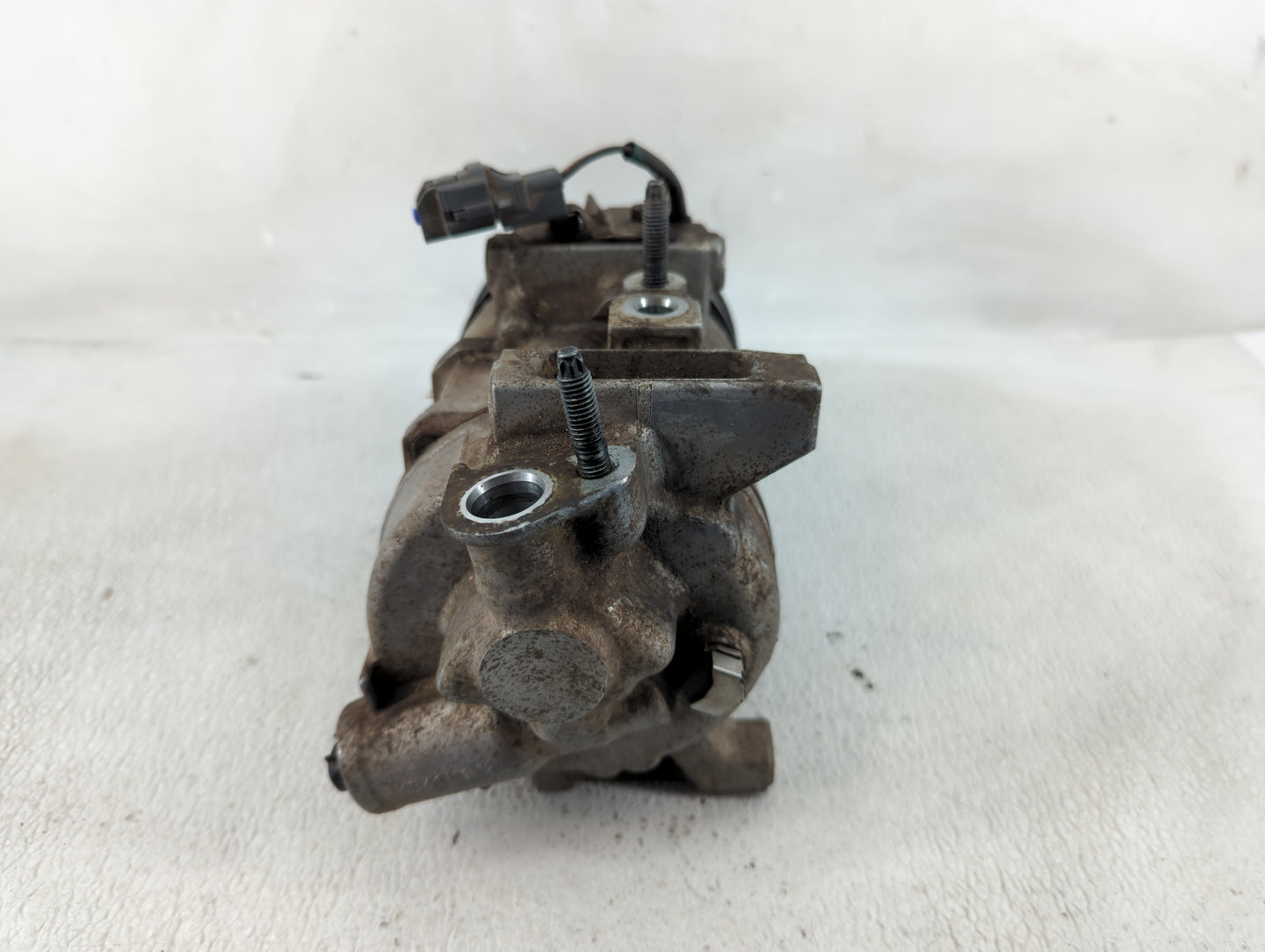 Ford F-150 Air Conditioning A/c Ac Compressor Oem - Oemusedautoparts1.com