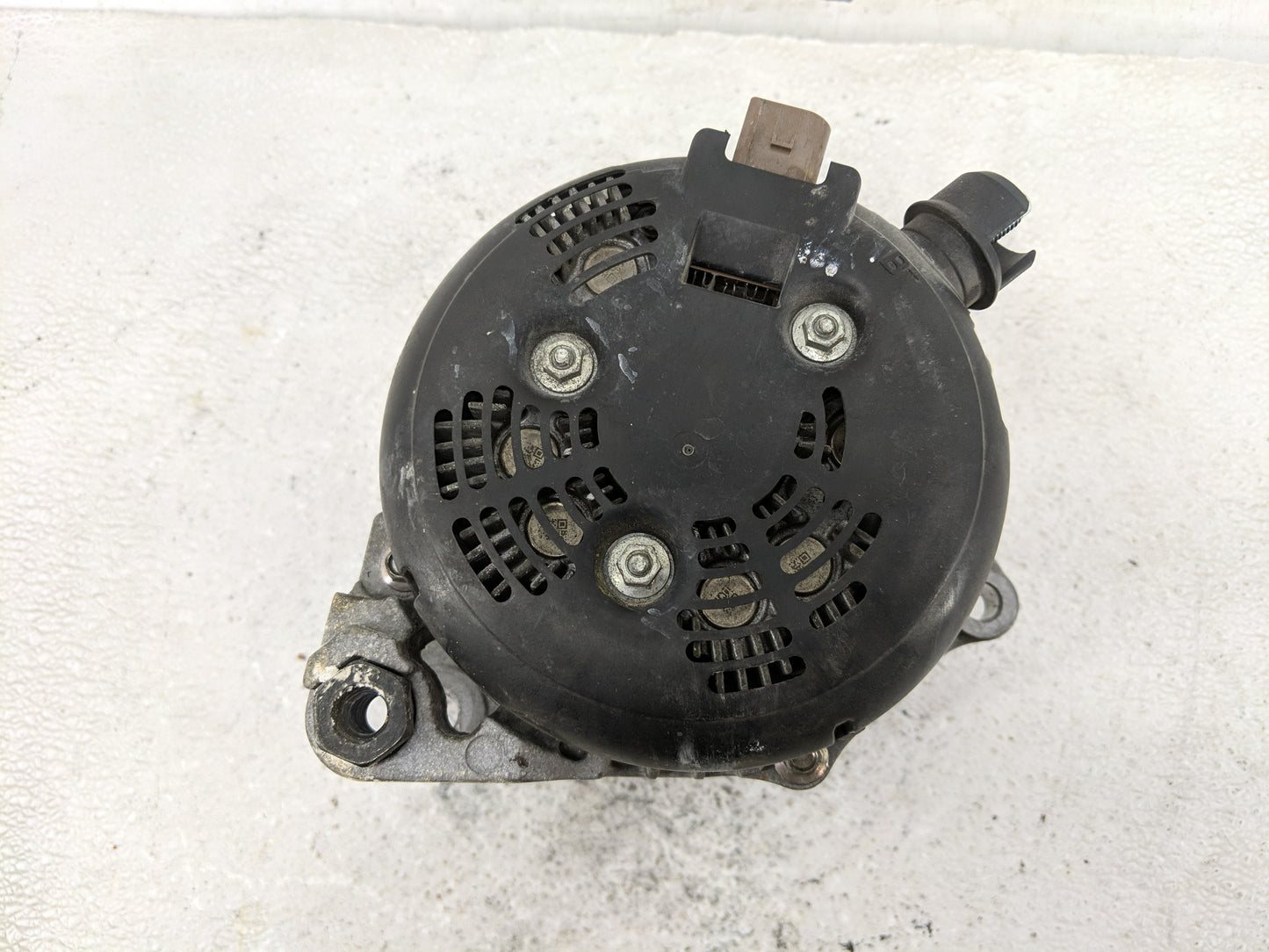 2021-2022 Ford F-150 Alternator Replacement Generator Charging Assembly Engine OEM P/N:ML3T-10300-BB Fits Fits 2021 2022 OEM