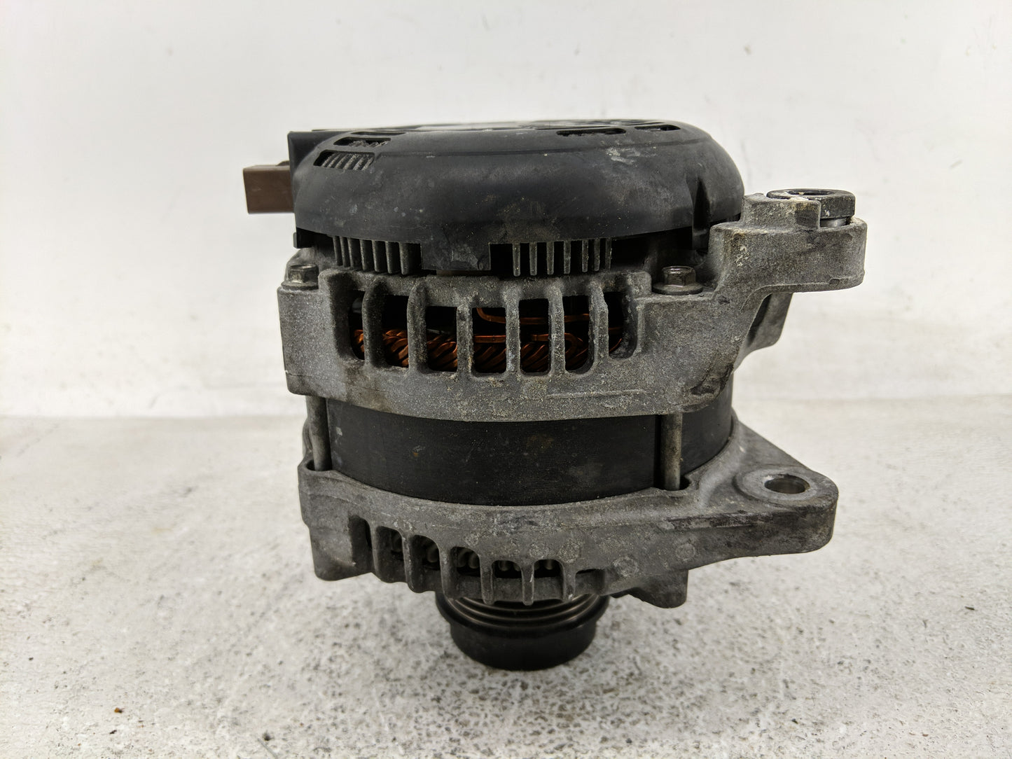 2021-2022 Ford F-150 Alternator Replacement Generator Charging Assembly Engine OEM P/N:ML3T-10300-BB Fits Fits 2021 2022 OEM