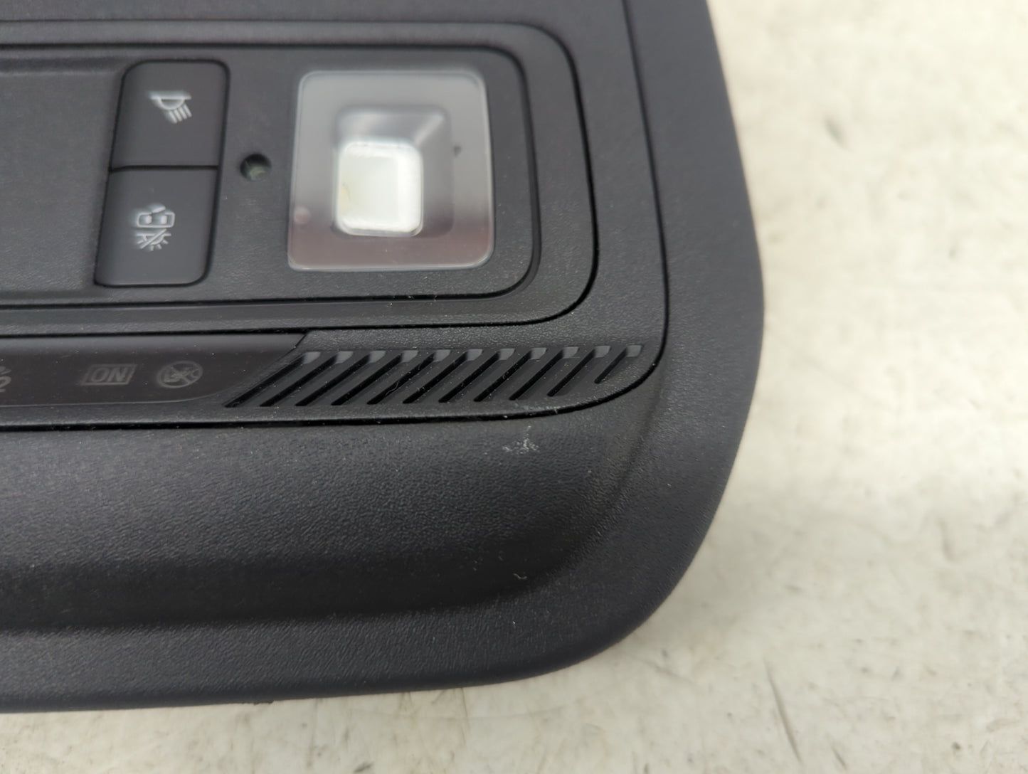 2021 Ford F-150 Overhead Roof Console Black - Oemusedautoparts1.com