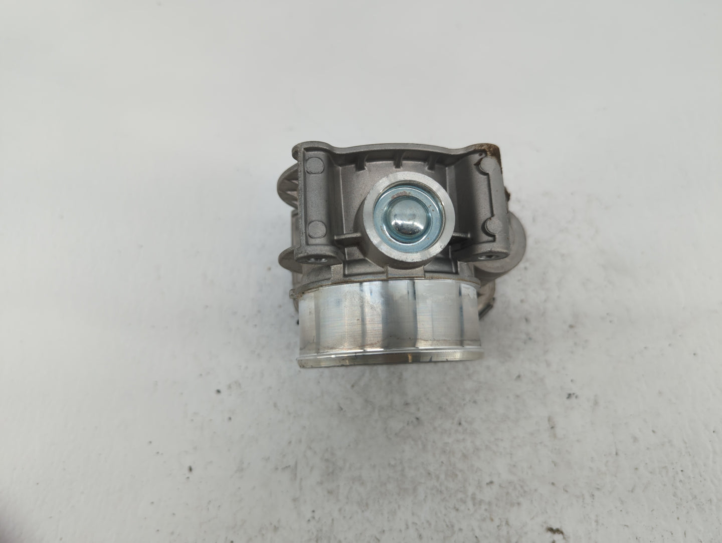 2017-2019 Ford F-150 Throttle Body P/N:71562054 HL3E-9F991-AA Fits Fits 2017 2018 2019 OEM Used Auto Parts - Oemusedautopart