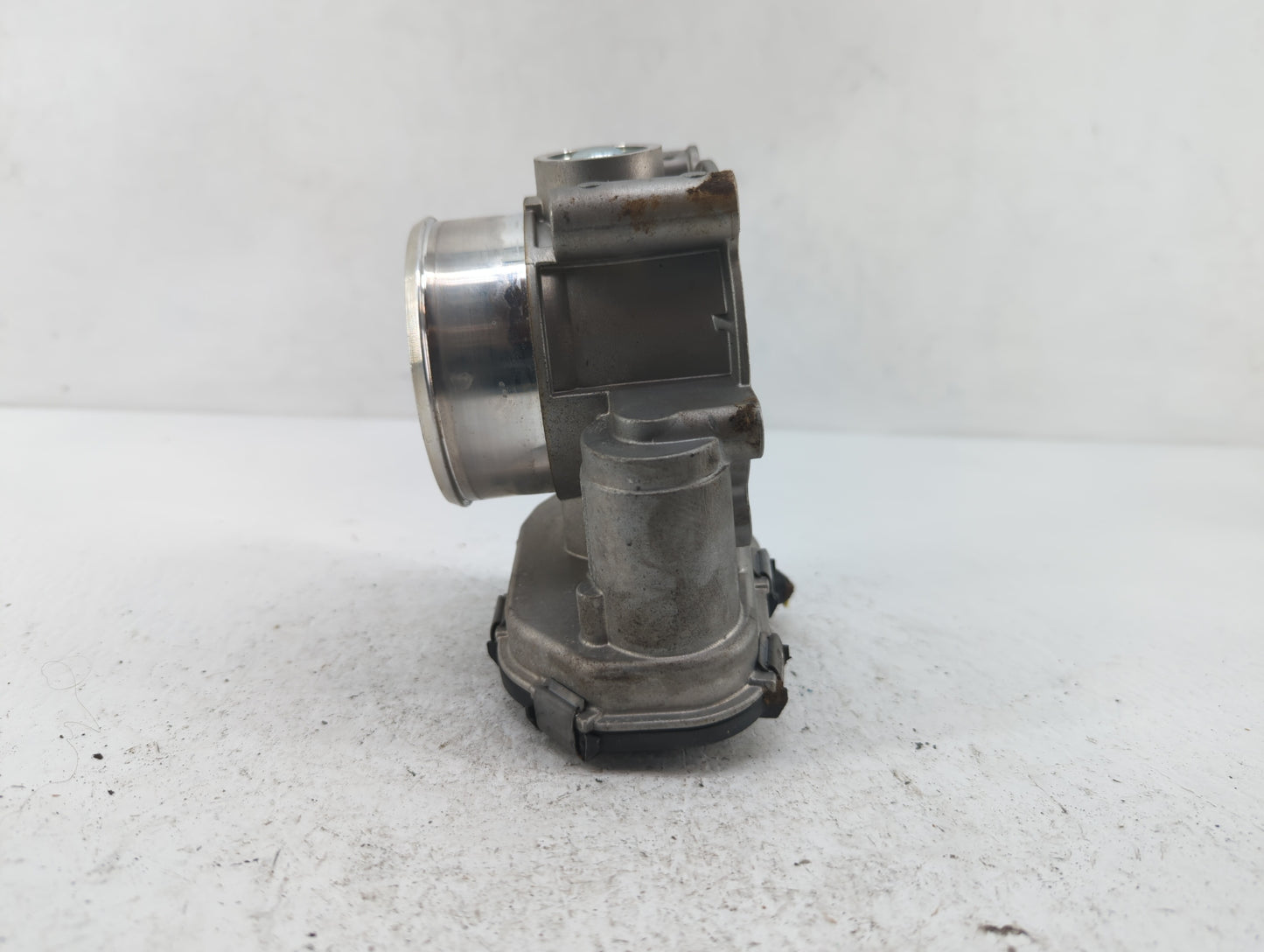 2017-2019 Ford F-150 Throttle Body P/N:71562054 HL3E-9F991-AA Fits Fits 2017 2018 2019 OEM Used Auto Parts - Oemusedautopart