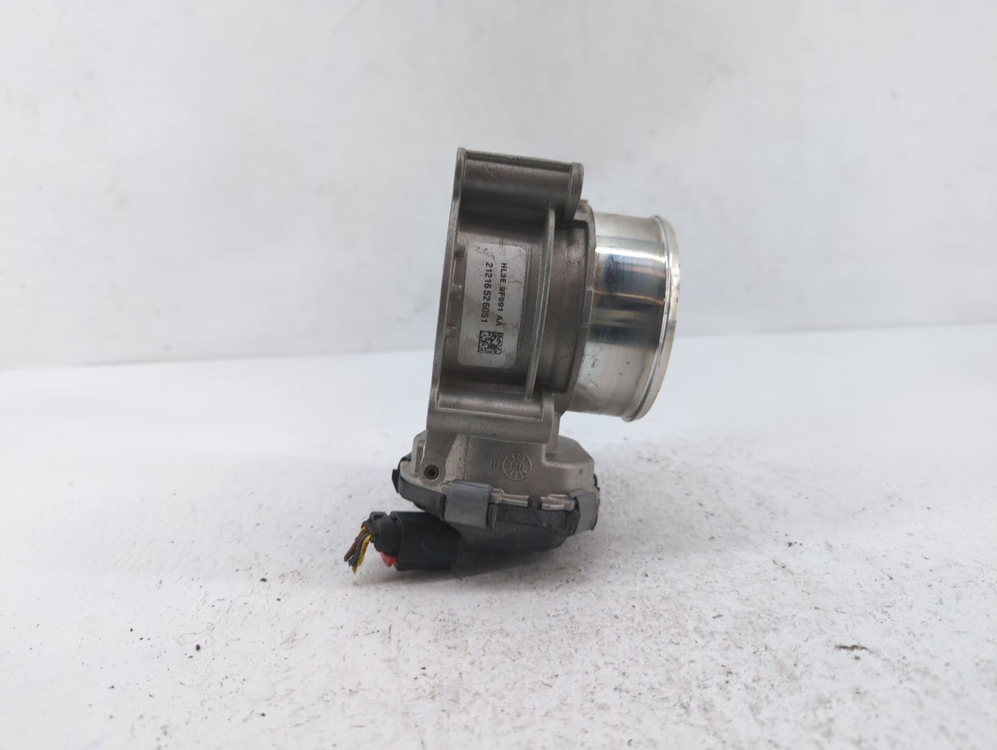 2017-2019 Ford F-150 Throttle Body P/N:71562054 HL3E-9F991-AA Fits Fits 2017 2018 2019 OEM Used Auto Parts - Oemusedautopart