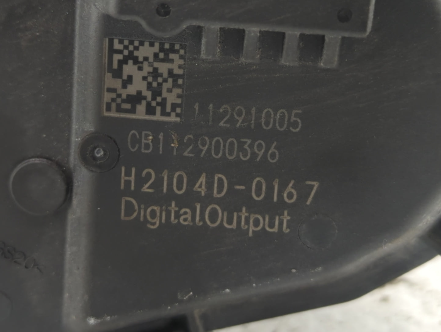 2017-2019 Ford F-150 Throttle Body P/N:71562054 HL3E-9F991-AA Fits Fits 2017 2018 2019 OEM Used Auto Parts - Oemusedautopart