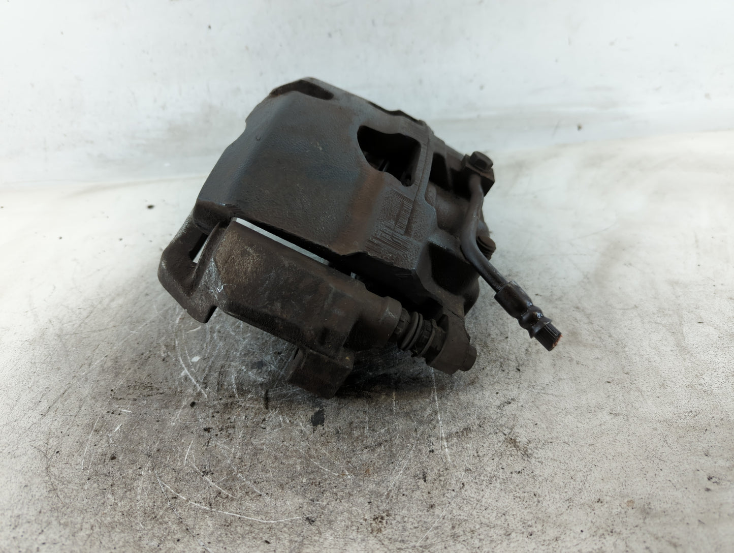2021-2022 Ford F-150 Front Driver Left Brake Caliper - Oemusedautoparts1.com