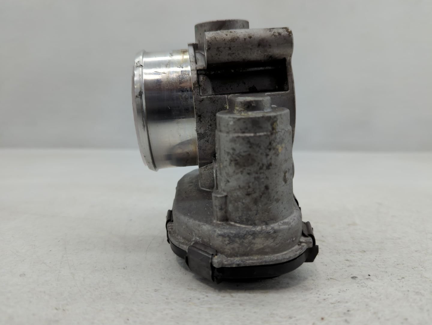 2018-2022 Ford F-150 Throttle Body P/N:HL3E-9F991-AA Fits Fits 2018 2019 2020 2021 2022 OEM Used Auto Parts - Oemusedautopar