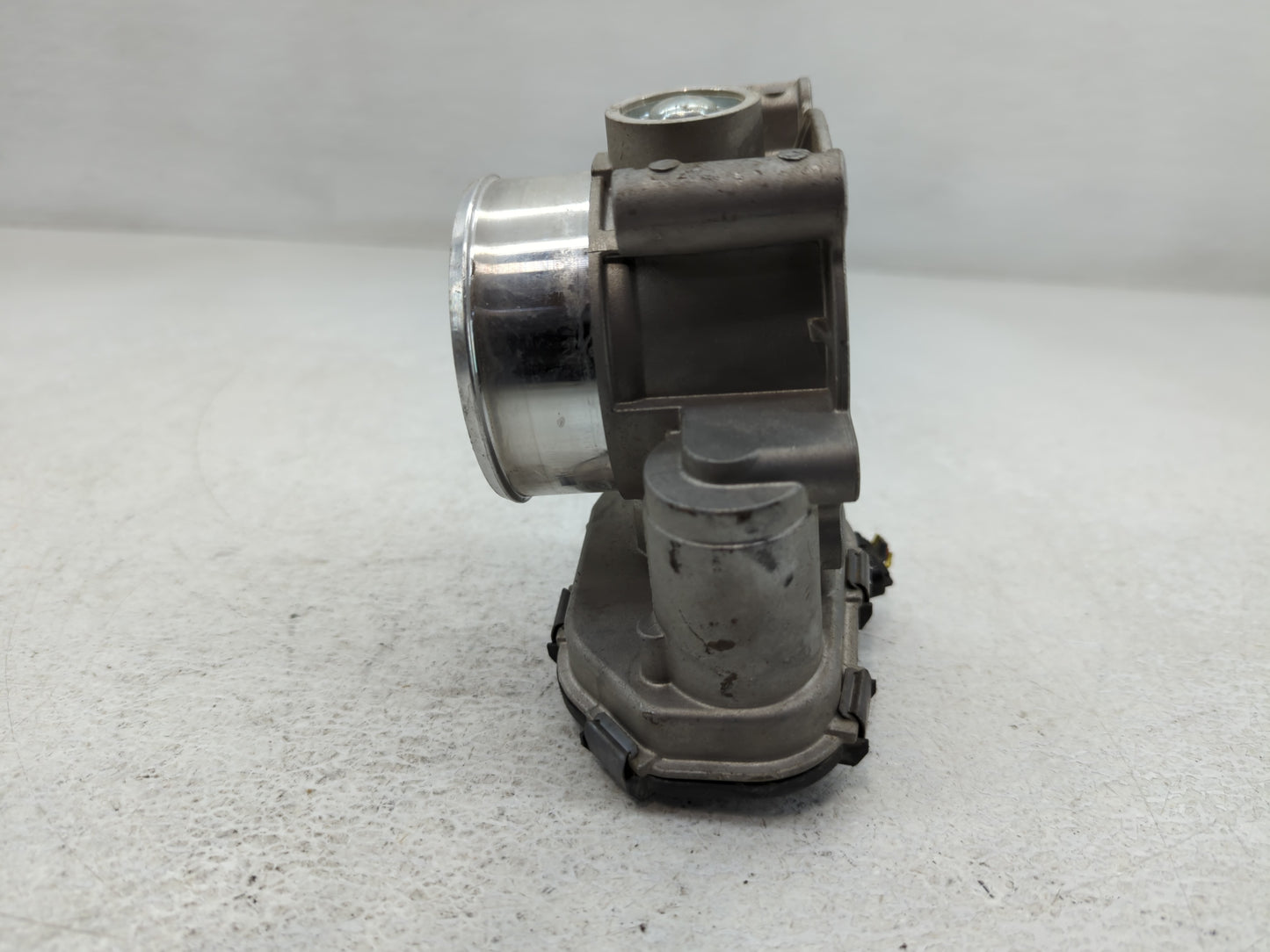 2017-2022 Ford F-150 Throttle Body P/N:M2016B-0736 03271130 Fits Fits 2017 2018 2019 2020 2021 2022 OEM Used Auto Parts - Oe