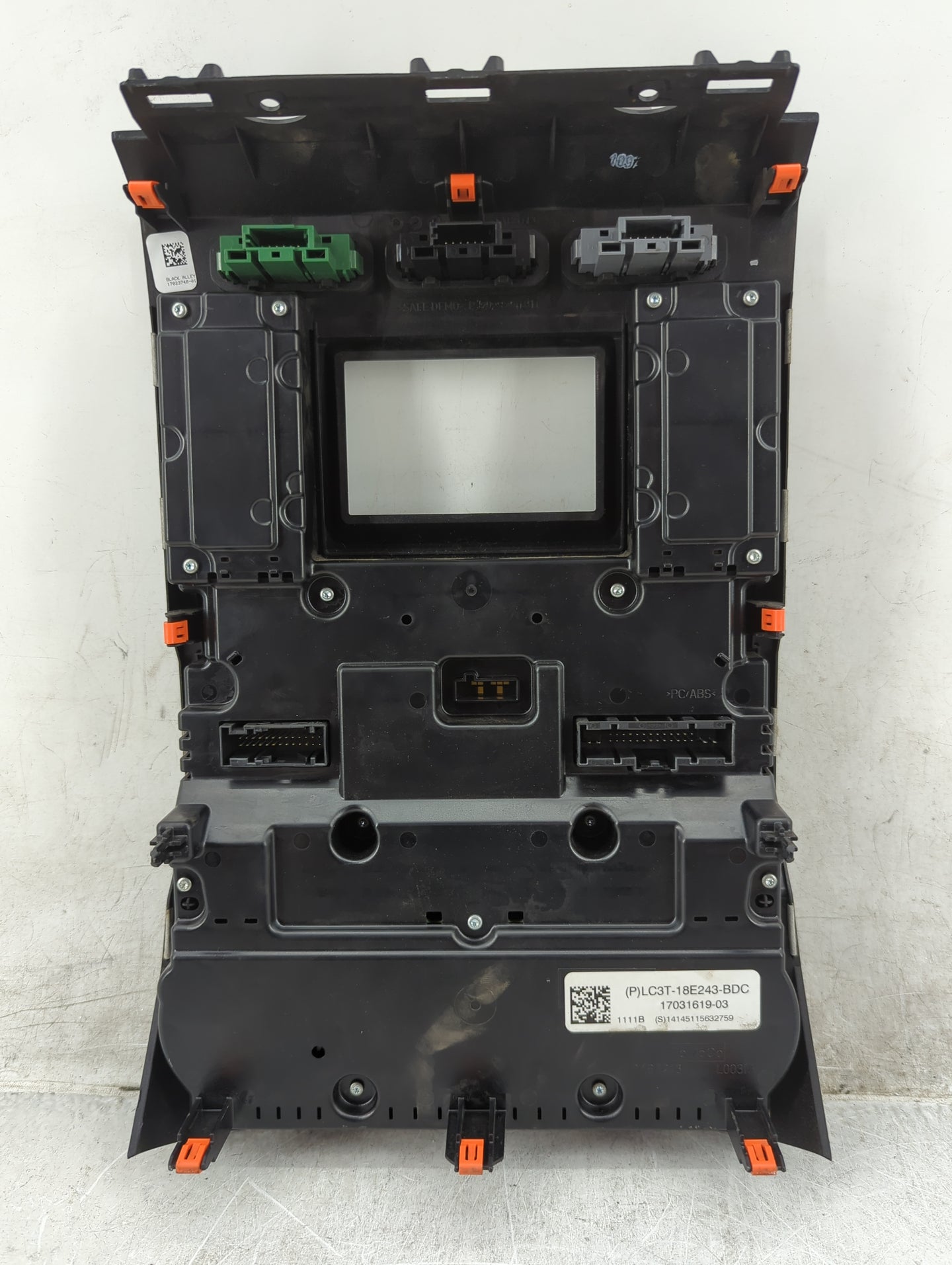 2021 Ford F350sd Radio Control Panel - Oemusedautoparts1.com