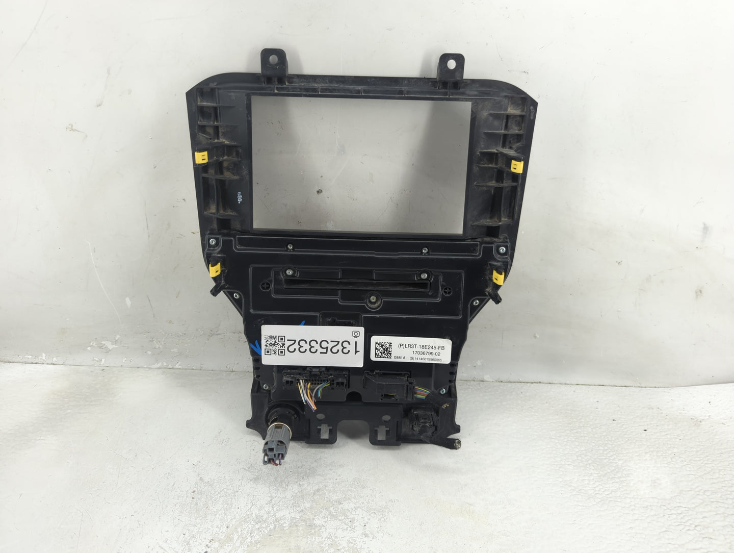 2021 Ford Mustang Climate Control Module Temperature AC/Heater Replacement P/N:LR3T-18E245-FB Fits OEM Used Auto Parts - Oem