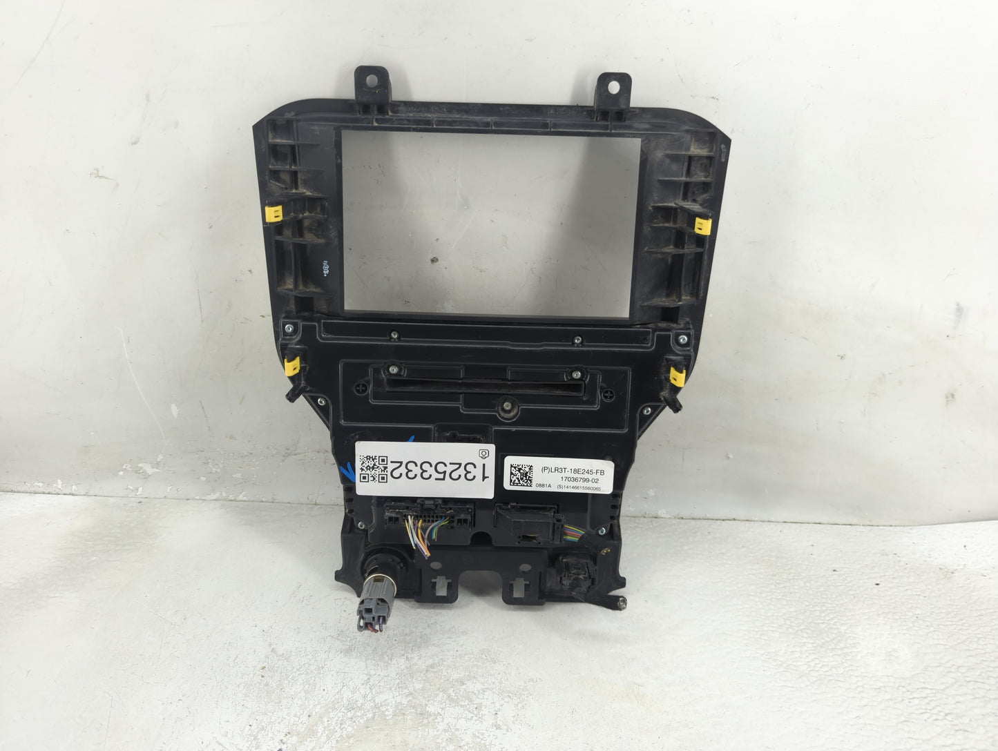 2021 Ford Mustang Climate Control Module Temperature AC/Heater Replacement P/N:LR3T-18E245-FB Fits OEM Used Auto Parts - Oem