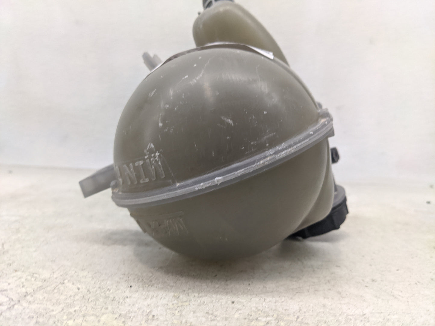 2021-2022 Ford Mustang Windshield Washer Fluid Reservoir Bottle Oem - Oemusedautoparts1.com