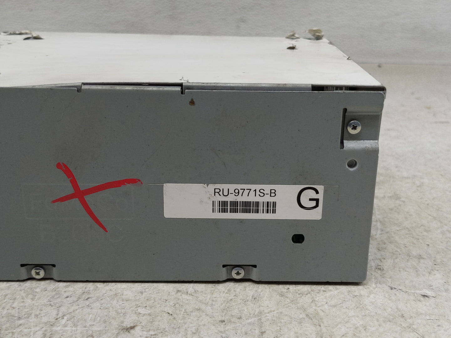 2019-2022 Ford Mustang Radio AM FM Cd Player Receiver Replacement P/N:LR3T-18D832-EG Fits Fits 2019 2020 2021 2022 OEM Used 