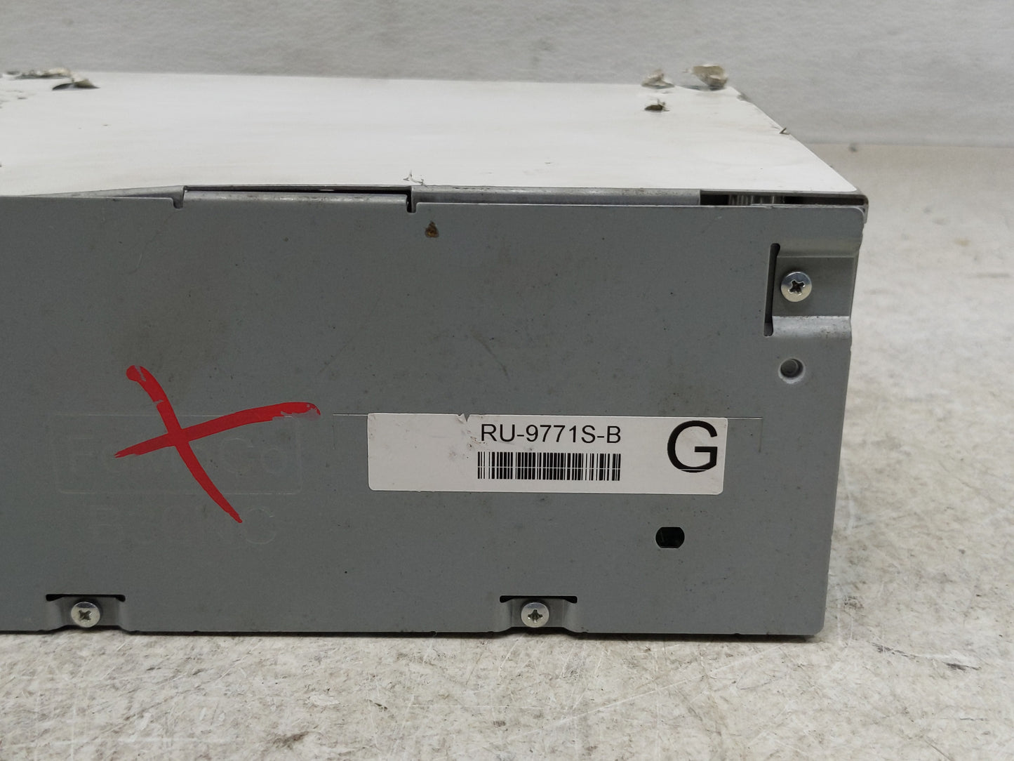 2019-2022 Ford Mustang Radio AM FM Cd Player Receiver Replacement P/N:LR3T-18D832-EG Fits Fits 2019 2020 2021 2022 OEM Used 