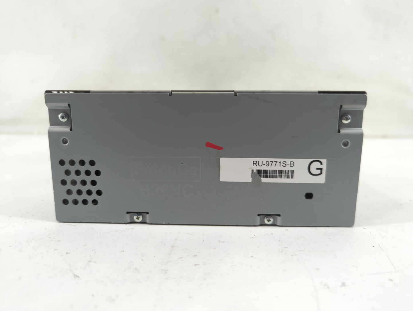 2021 Ford Mustang Radio AM FM Cd Player Receiver Replacement P/N:LR3T-18D832-EG RU-9771S-B, RU-9771 Fits OEM Used Auto Parts
