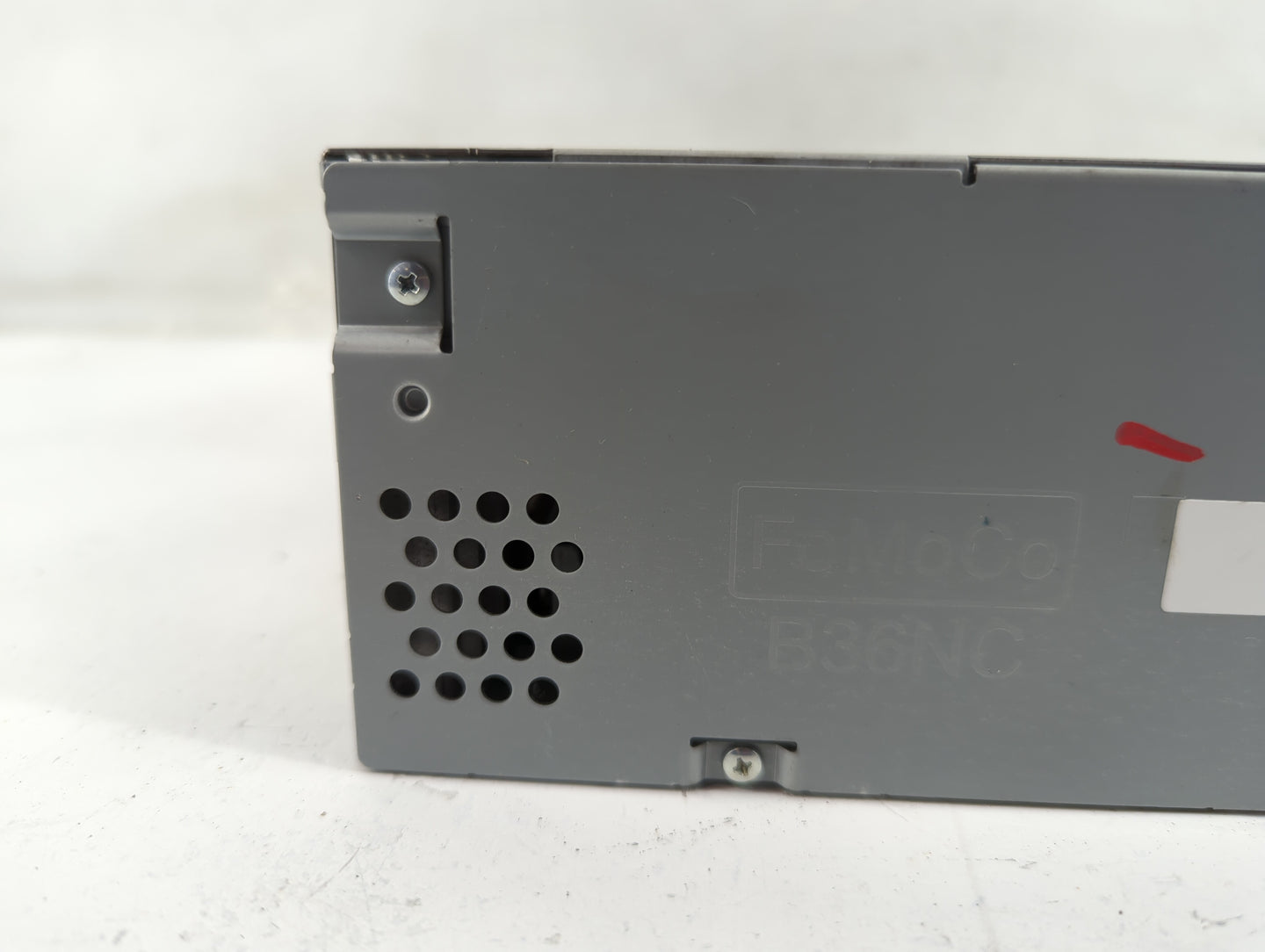 2021 Ford Mustang Radio AM FM Cd Player Receiver Replacement P/N:LR3T-18D832-EG RU-9771S-B, RU-9771 Fits OEM Used Auto Parts