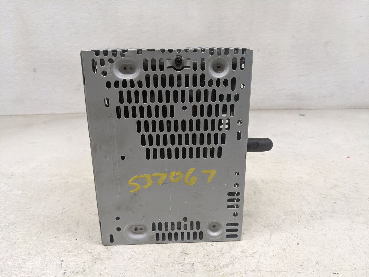 2019-2022 Ford Mustang Radio AM FM Cd Player Receiver Replacement P/N:LR3T-18D832-DF RU-9770 Fits Fits 2019 2020 2021 2022 O