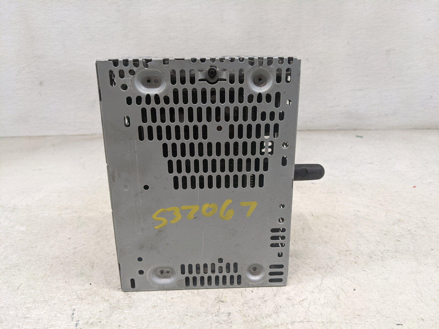 2019-2022 Ford Mustang Radio AM FM Cd Player Receiver Replacement P/N:LR3T-18D832-DF RU-9770 Fits Fits 2019 2020 2021 2022 O