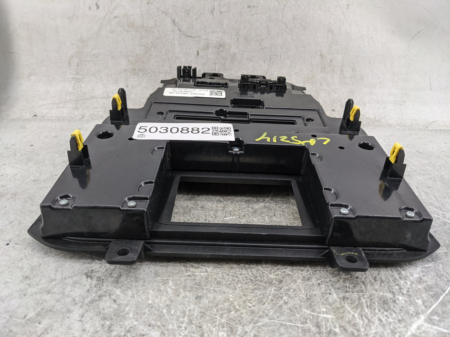 2021 Ford Mustang Climate Control Module Temperature AC/Heater Replacement P/N:LR3T-18E243-AB Fits OEM Used Auto Parts - Oem