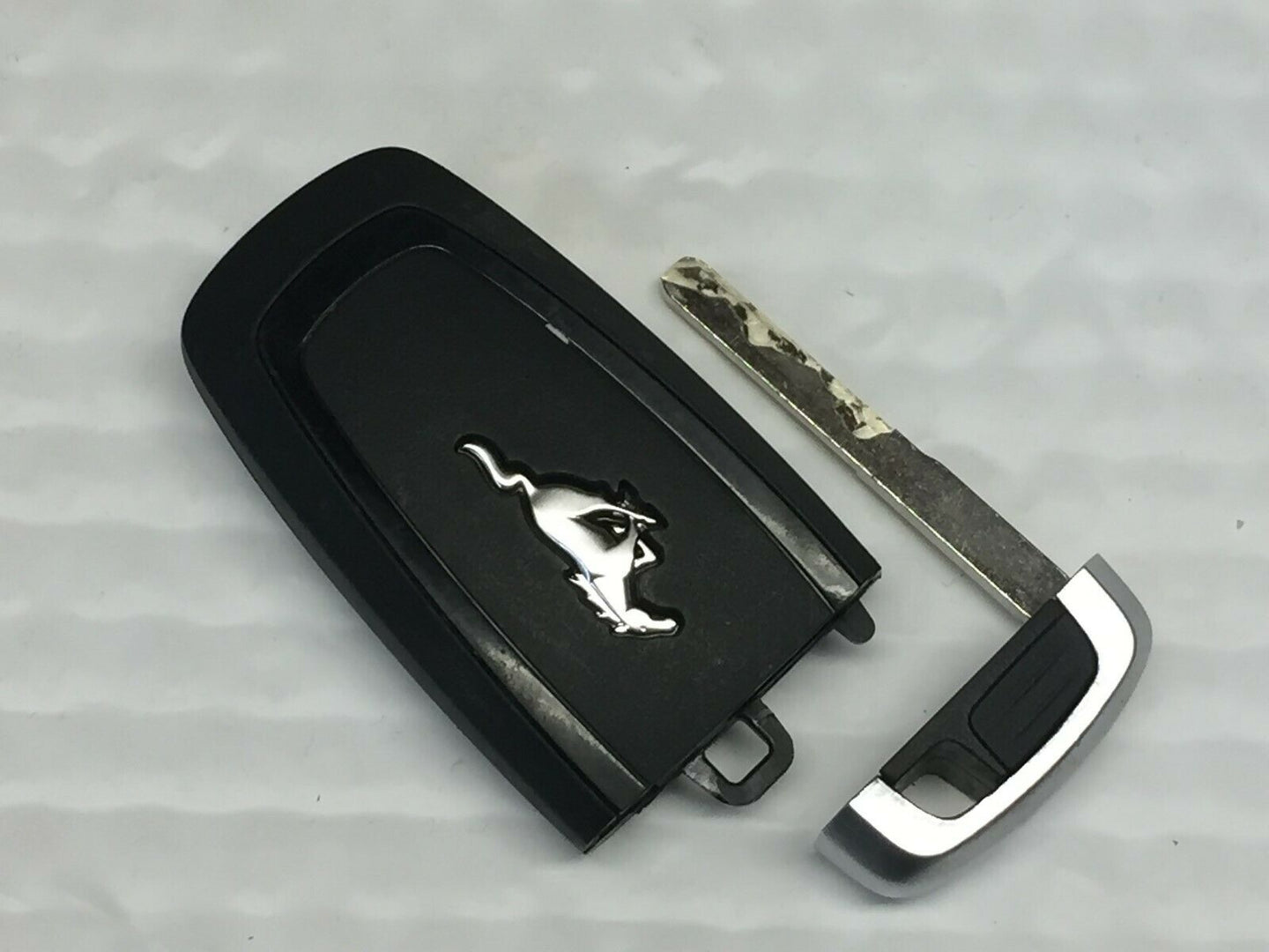 Ford Mustang Keyless Entry Remote Fob M3n-A2c931426 Jr3t-15k601-Bb 5 Buttons - Oemusedautoparts1.com