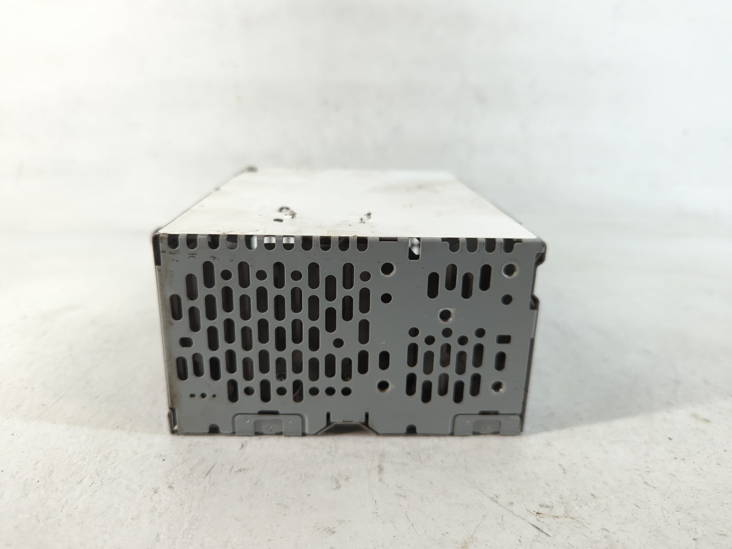2019 Ford Mustang Radio AM FM Cd Player Receiver Replacement Fits OEM Used Auto Parts - Oemusedautoparts1.com