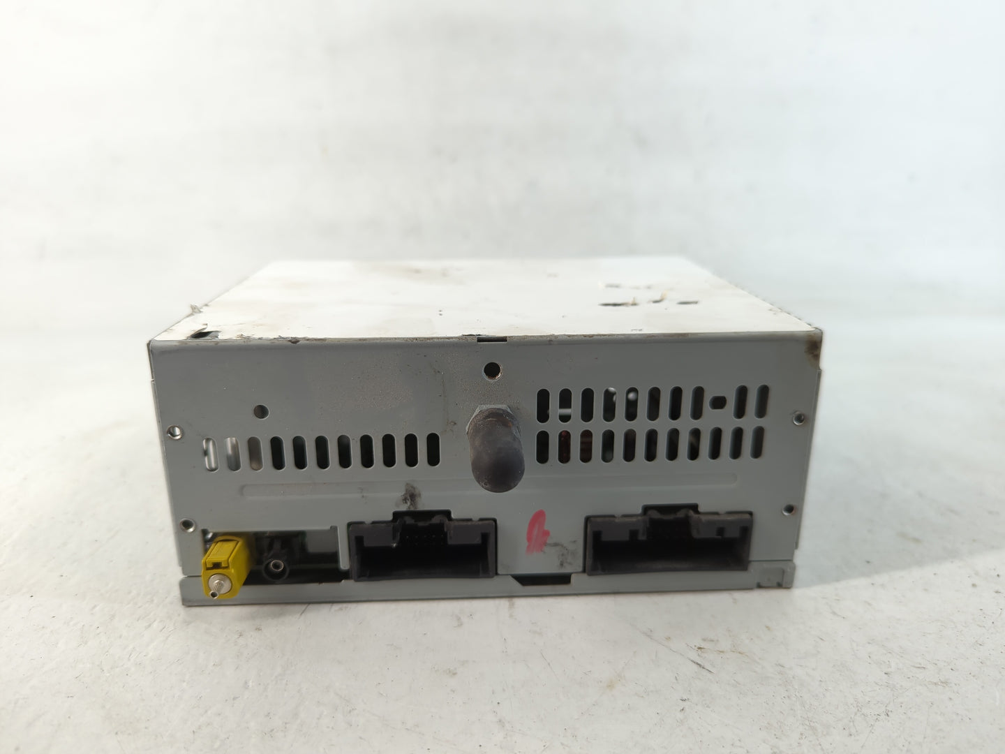 2019 Ford Mustang Radio AM FM Cd Player Receiver Replacement Fits OEM Used Auto Parts - Oemusedautoparts1.com