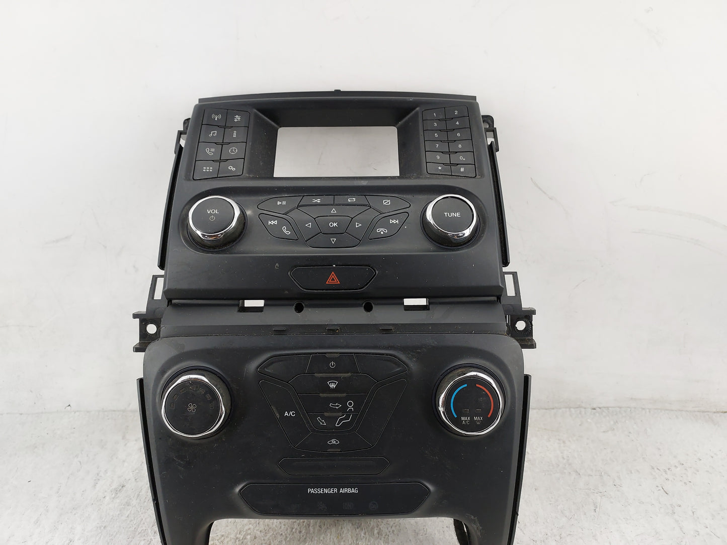 2019-2022 Ford Ranger Climate Control Module Temperature AC/Heater Replacement P/N:KB3T-18E243-JE3JA6 Fits OEM Used Auto Par