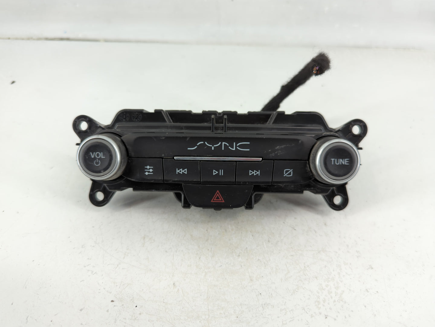 2019-2021 Ford Transit Radio AM FM Cd Player Receiver Replacement P/N:XXXX-18K811-XX Fits Fits 2019 2020 2021 OEM Used Auto 