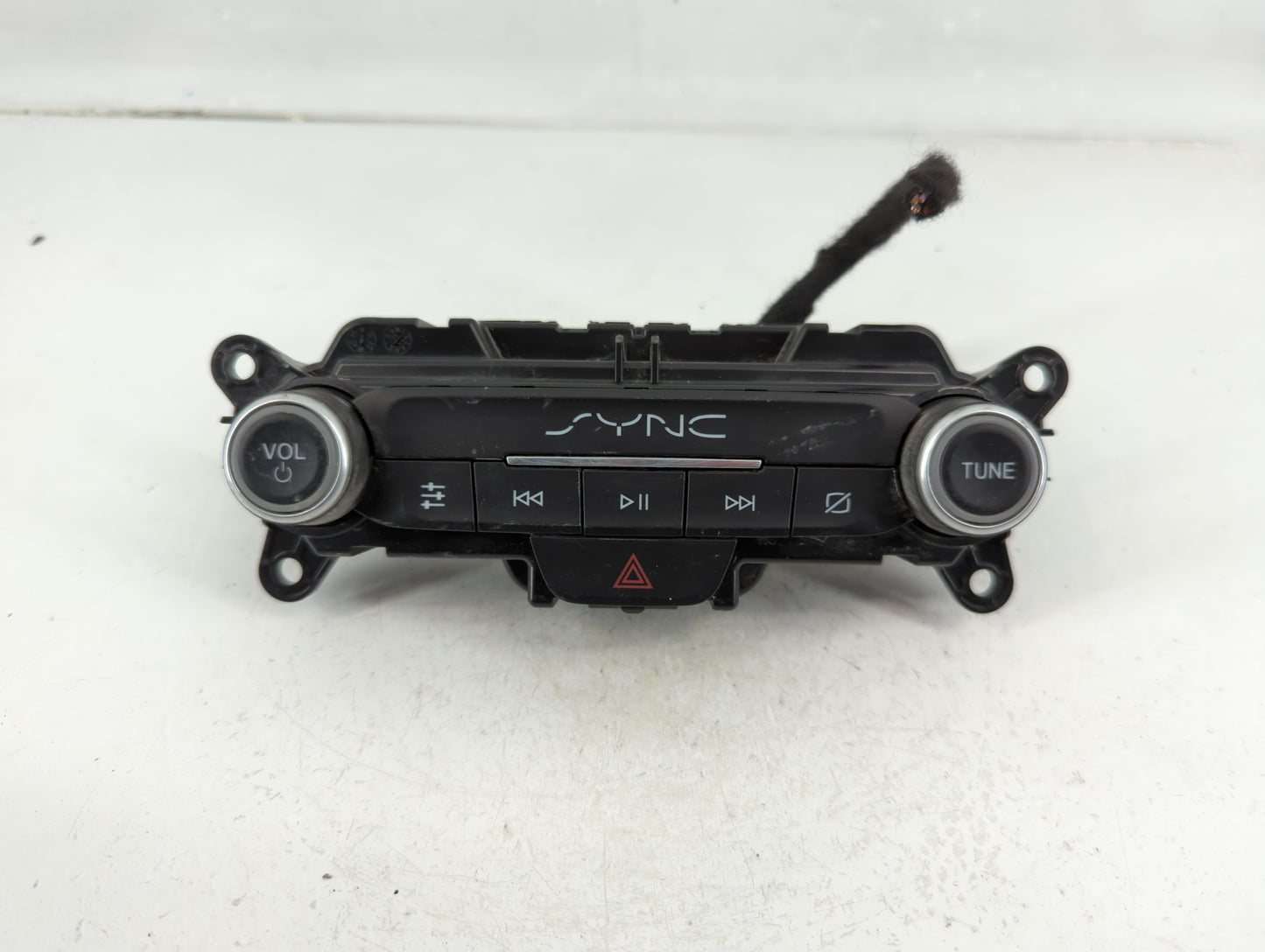 2019-2021 Ford Transit Radio AM FM Cd Player Receiver Replacement P/N:XXXX-18K811-XX Fits Fits 2019 2020 2021 OEM Used Auto 