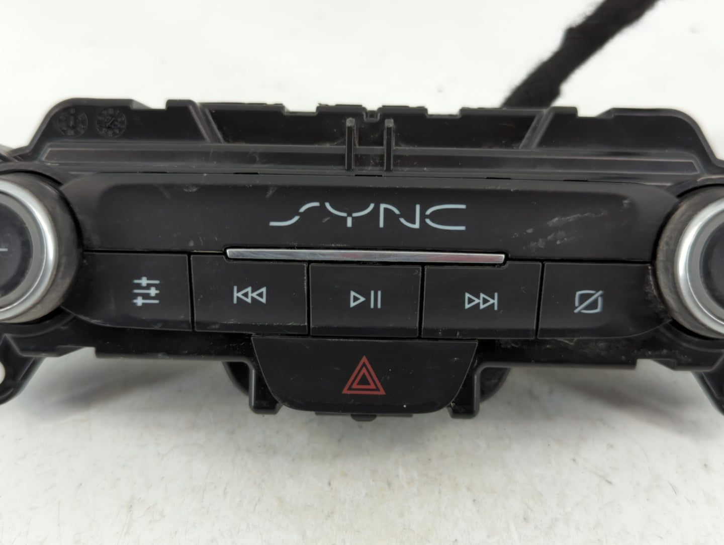 2019-2021 Ford Transit Radio AM FM Cd Player Receiver Replacement P/N:XXXX-18K811-XX Fits Fits 2019 2020 2021 OEM Used Auto 