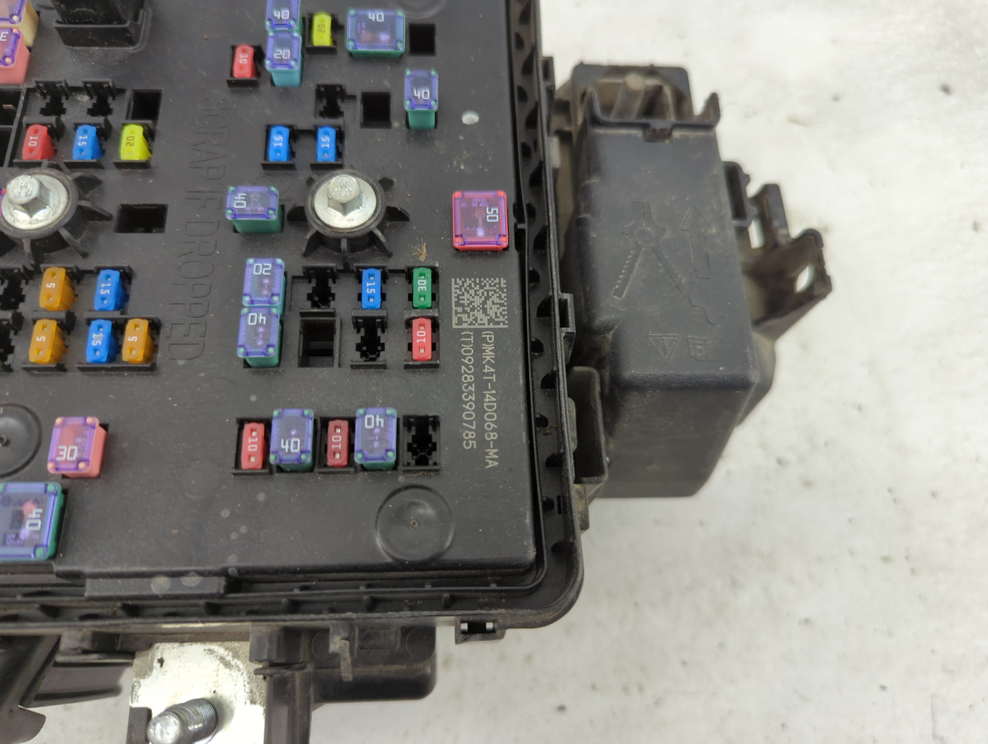2021 Ford Transit-250 Fusebox Fuse Box Panel Relay Module P/N:MK4T-14D068-MA Fits OEM Used Auto Parts - Oemusedautoparts1.co