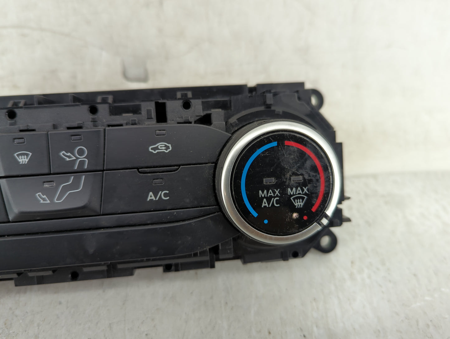 2020-2021 Ford Transit-250 Climate Control Module Temperature AC/Heater Replacement Fits Fits 2020 2021 OEM Used Auto Parts 