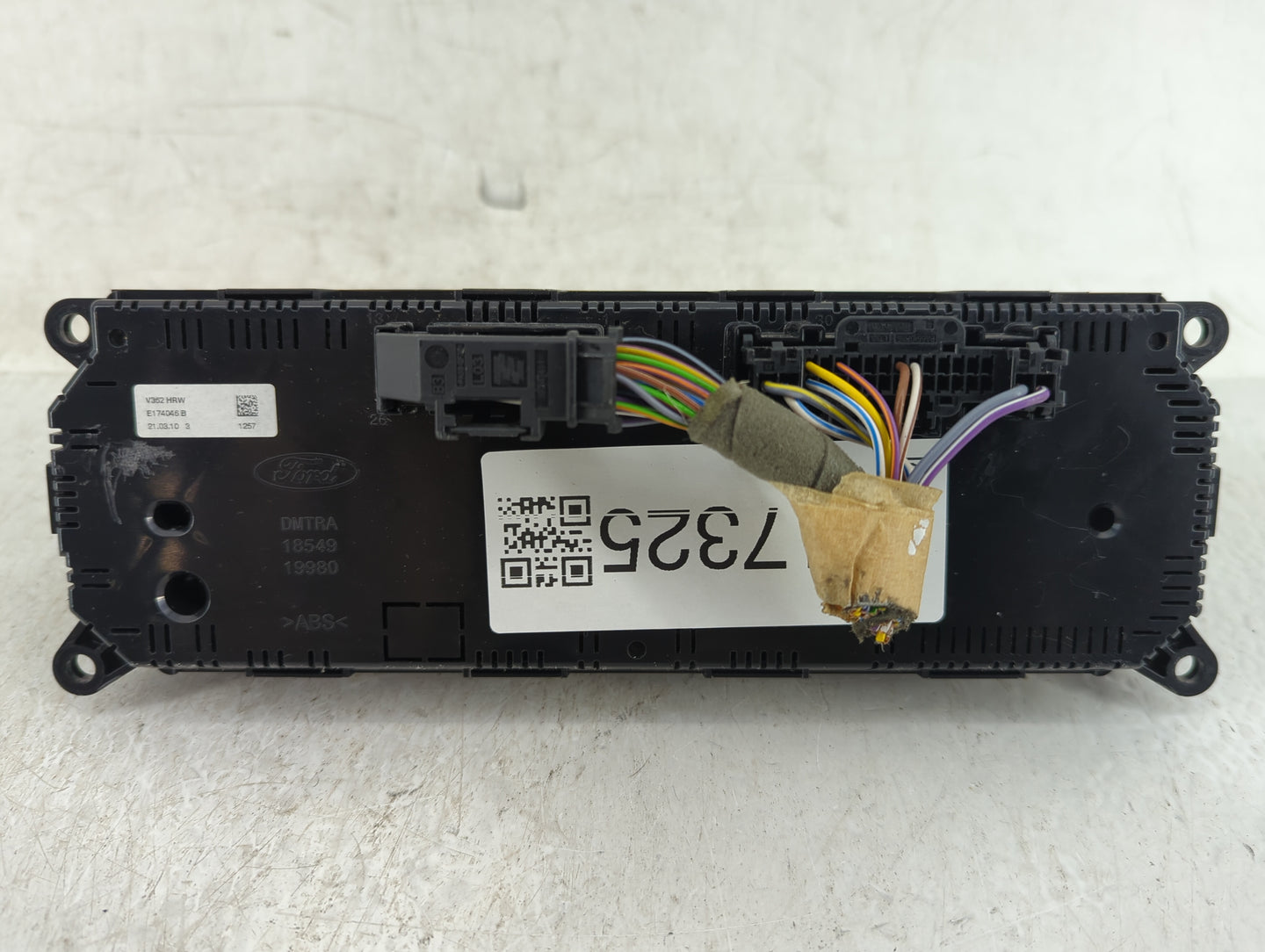 2020-2021 Ford Transit-250 Climate Control Module Temperature AC/Heater Replacement Fits Fits 2020 2021 OEM Used Auto Parts 