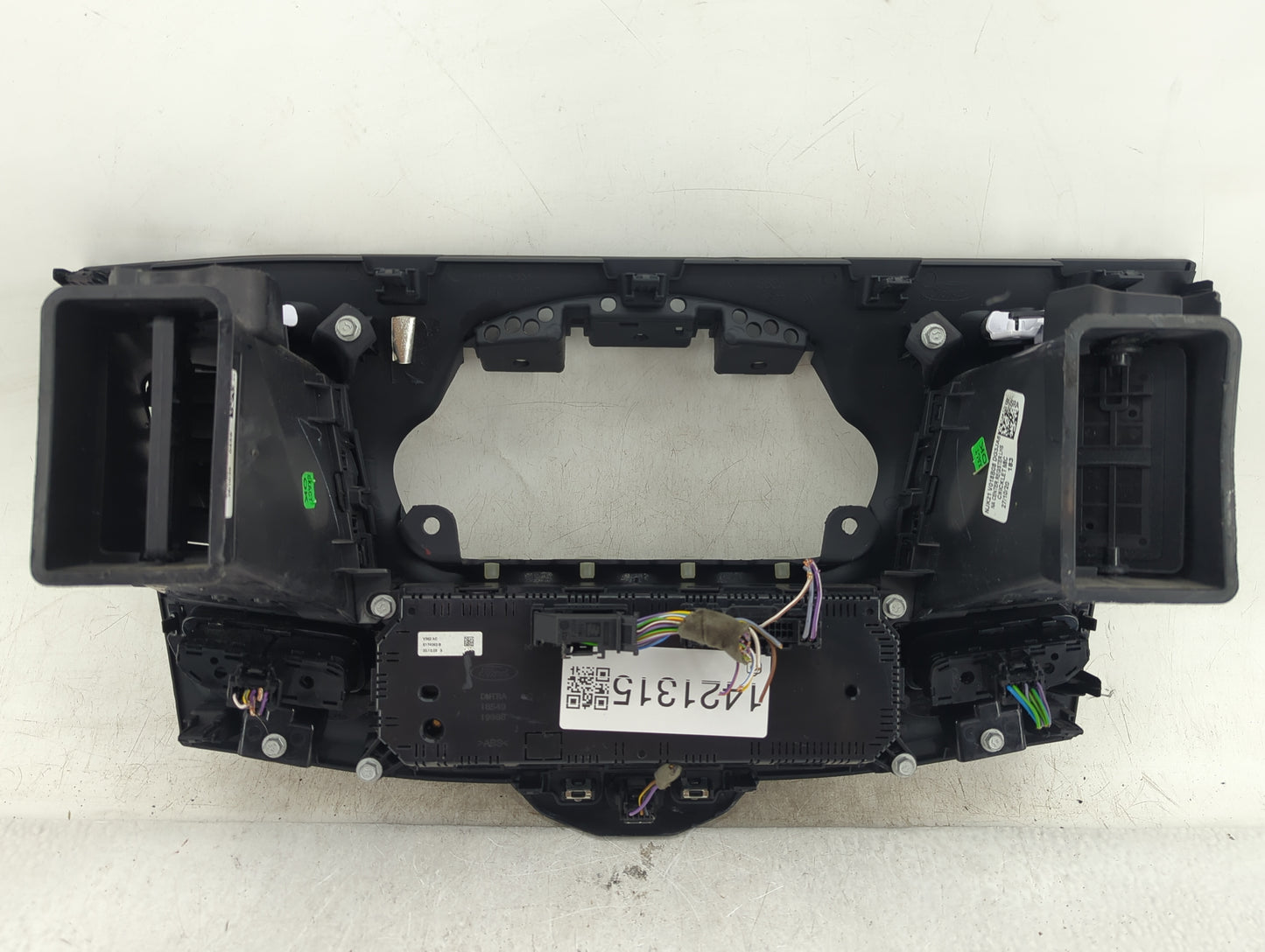 2020-2021 Ford Transit-250 Climate Control Module Temperature AC/Heater Replacement Fits Fits 2020 2021 OEM Used Auto Parts 