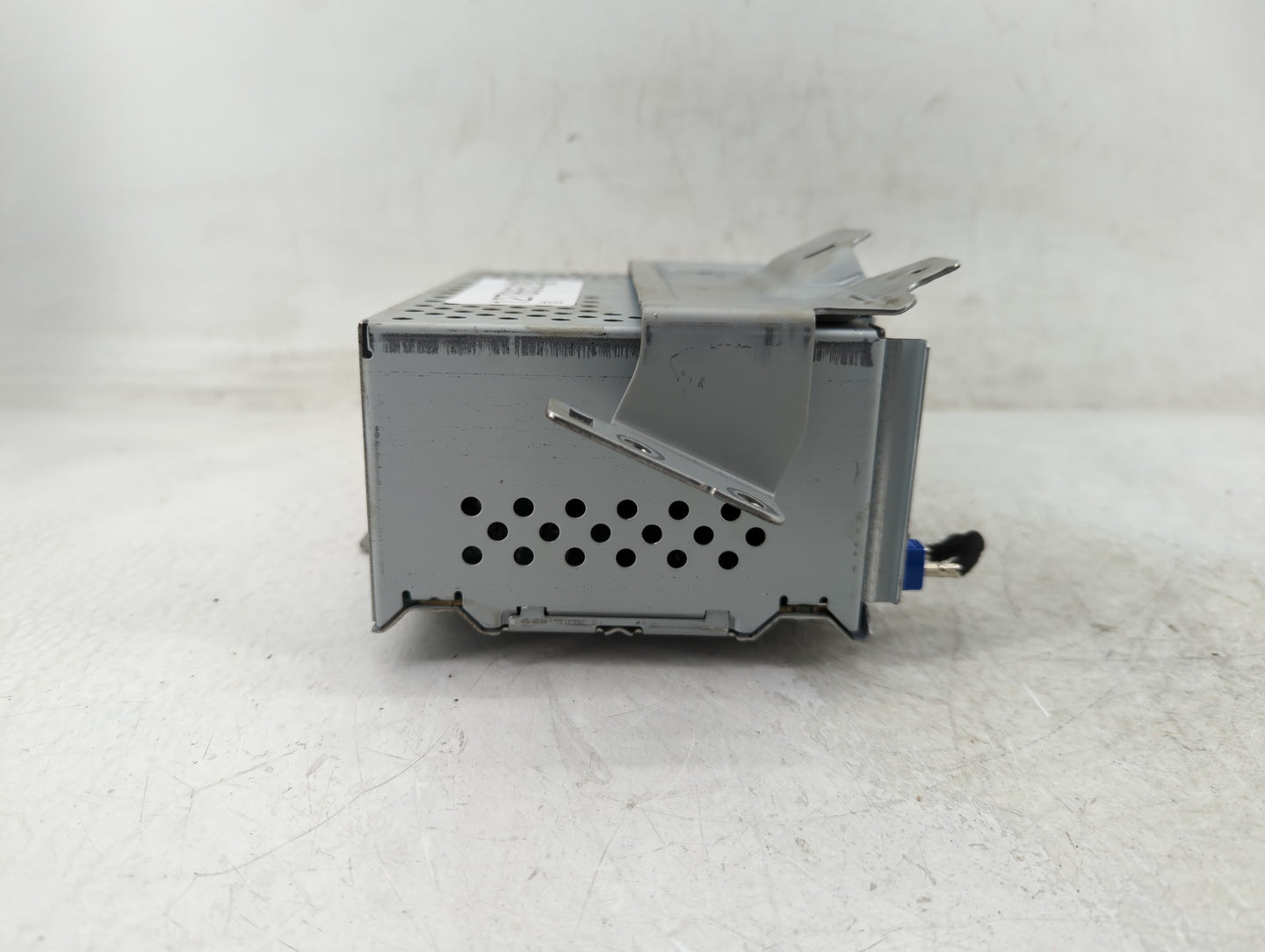 2020-2021 Ford Transit Connect Radio AM FM Cd Player Receiver Replacement P/N:KT1T-18D832-KV Fits Fits 2020 2021 OEM Used Au