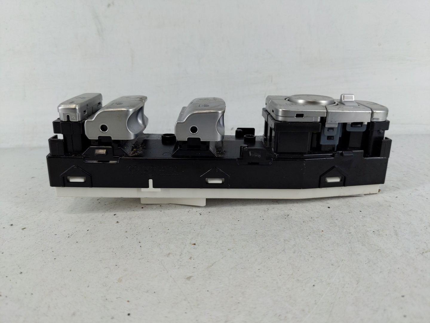2019-2021 Genesis G70 Master Power Window Switch Replacement Driver Side Left Fits Fits 2019 2020 2021 OEM Used Auto Parts -