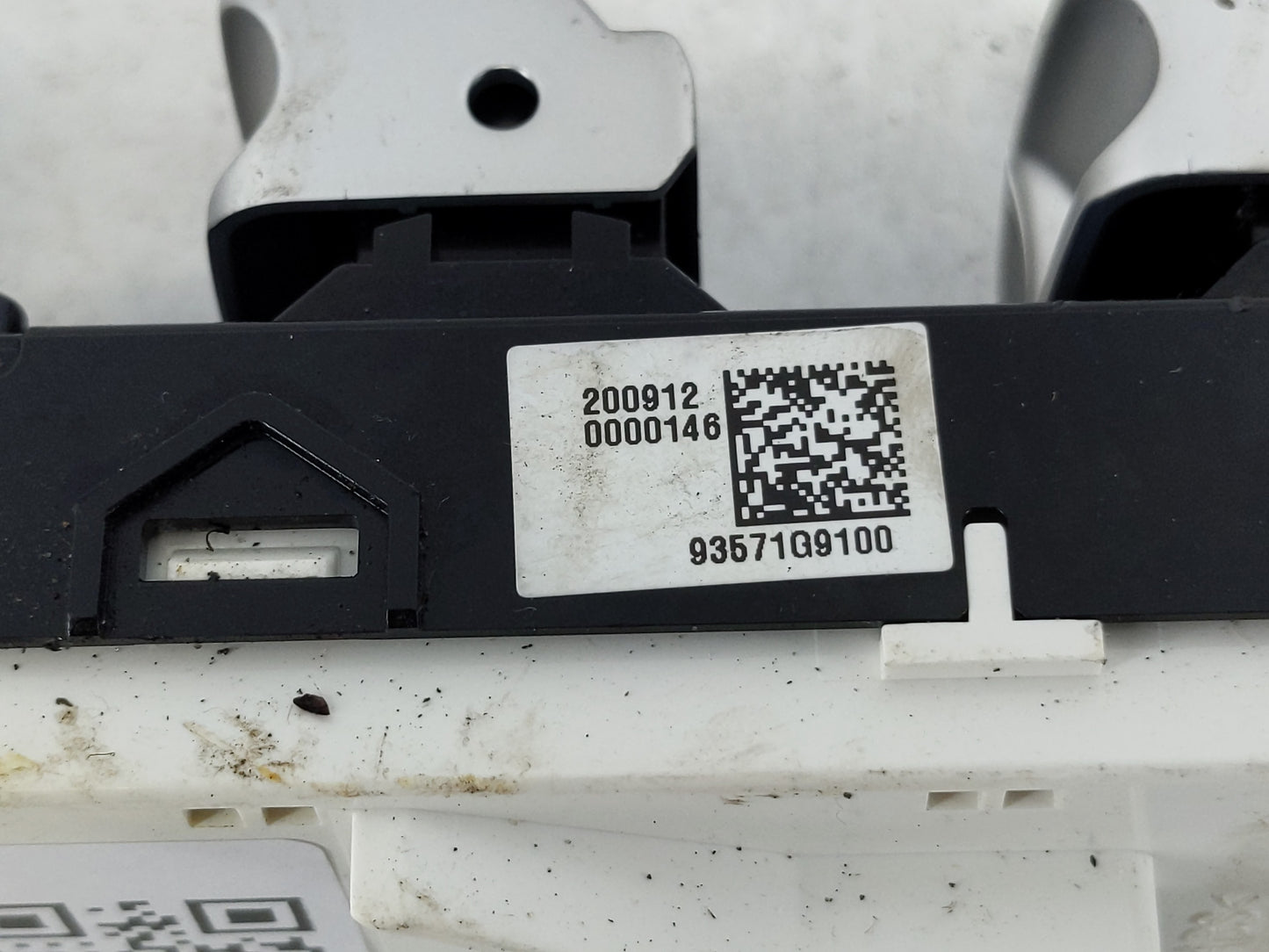 2019-2021 Genesis G70 Master Power Window Switch Replacement Driver Side Left Fits Fits 2019 2020 2021 OEM Used Auto Parts -