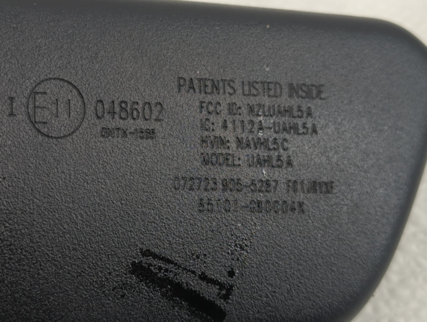 2019-2021 Genesis G70 Interior Rear View Mirror Replacement OEM P/N:85101-690004X Fits Fits 2019 2020 2021 OEM Used Auto Par