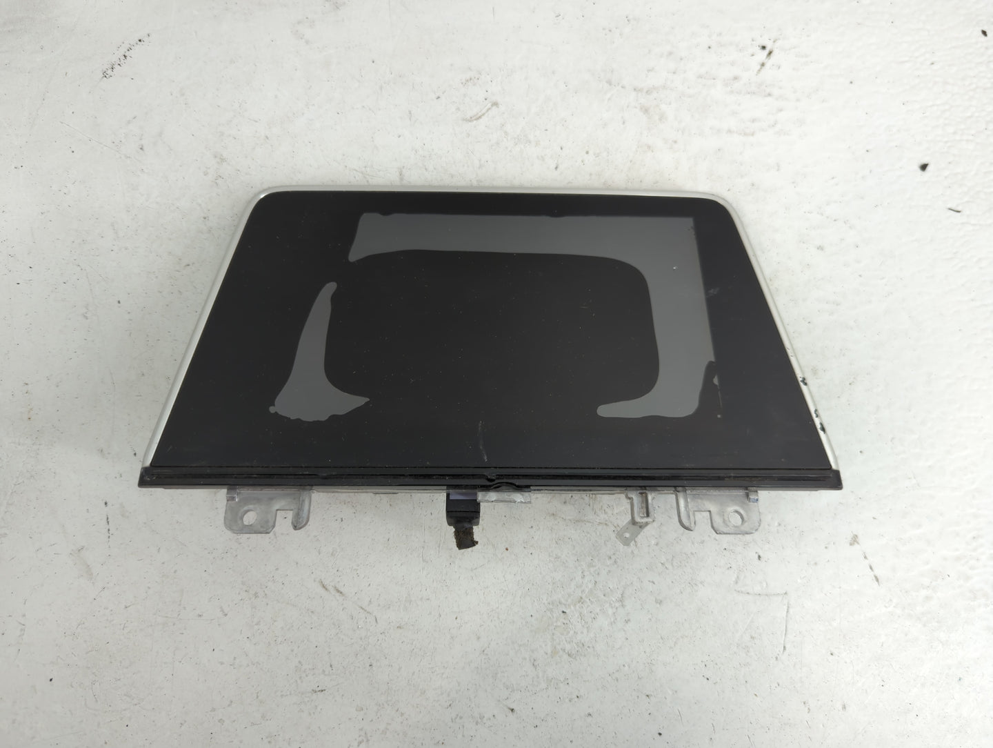 2019-2021 Genesis G70 Information Display Screen - Oemusedautoparts1.com