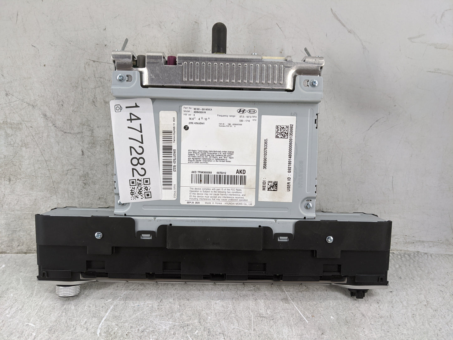 2019-2021 Genesis G70 Radio AM FM Cd Player Receiver Replacement P/N:96160-G9140VCA ADB40G9AN Fits Fits 2019 2020 2021 OEM U
