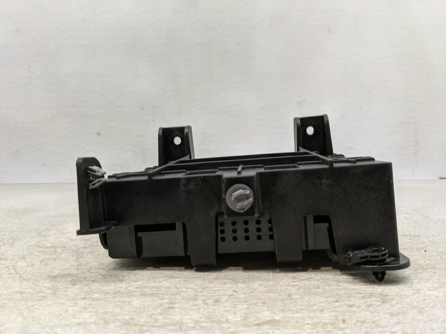2021-2022 Gmc Acadia Radio AM FM Cd Player Receiver Replacement P/N:84950398 Fits Fits 2021 2022 OEM Used Auto Parts - Oemus