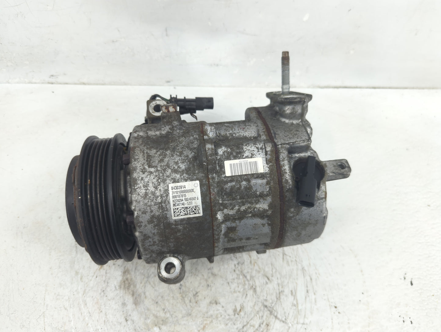 2017-2021 Gmc Acadia Air Conditioning A/c Ac Compressor Oem - Oemusedautoparts1.com