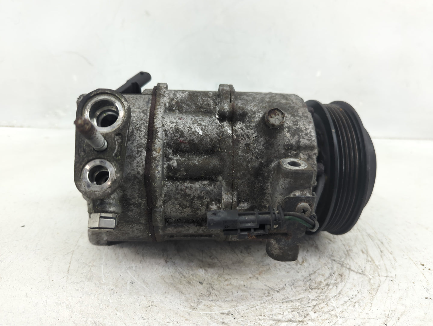 2017-2021 Gmc Acadia Air Conditioning A/c Ac Compressor Oem - Oemusedautoparts1.com
