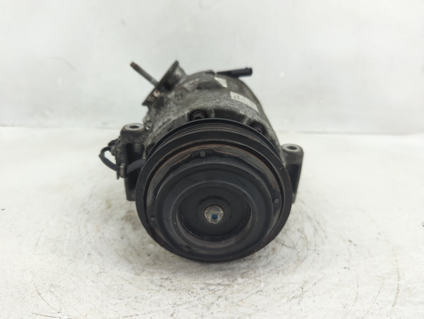 2017-2021 Gmc Acadia Air Conditioning A/c Ac Compressor Oem - Oemusedautoparts1.com