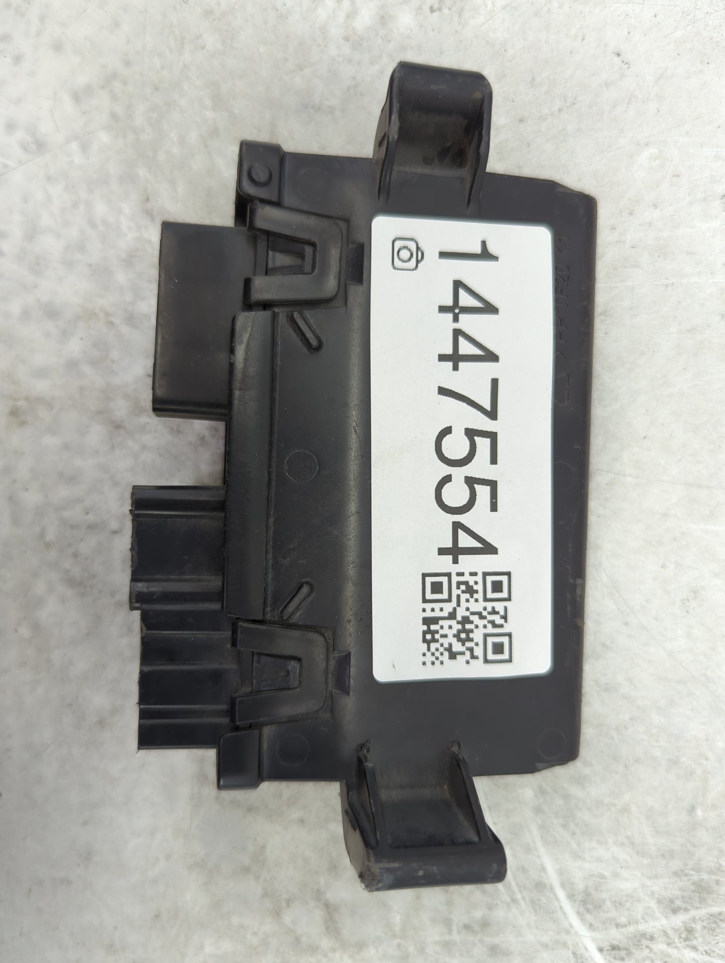 2020-2022 Gmc Acadia Tailgate Control Module - Oemusedautoparts1.com