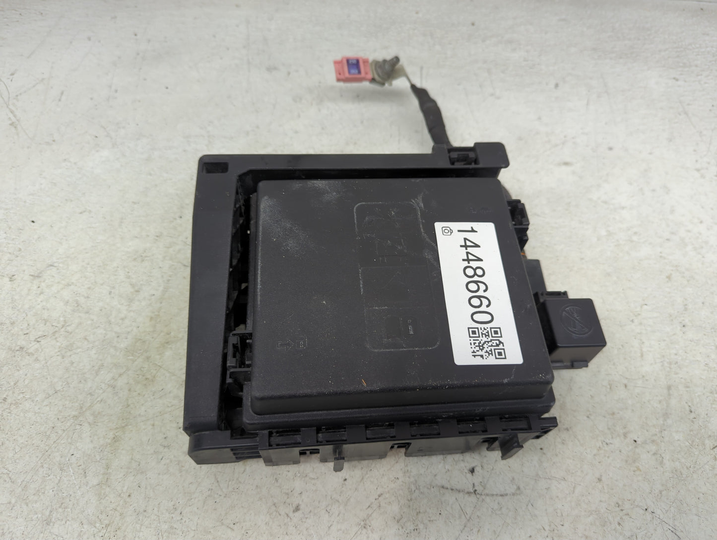 2020-2022 Gmc Acadia Fusebox Fuse Box Panel Relay Module P/N:13468934 13455283, 13361778, 13468935 Fits Fits 2020 2021 2022 